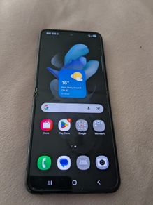 Samsung Galaxy Z Flip 4