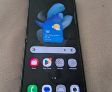 Samsung Galaxy Z Flip 4