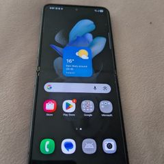 Samsung Galaxy Z Flip 4