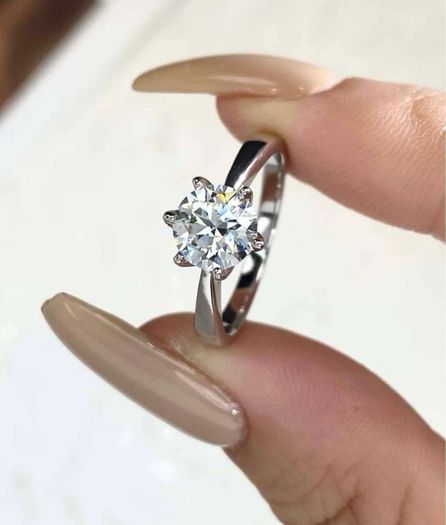engagement ring