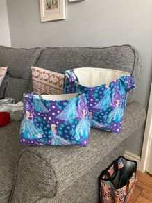 2 Frozen storage baskets