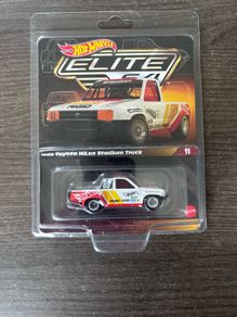 HotWheels Collectors Elite 64 Toyota Hilux
