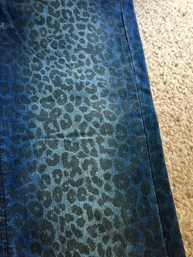 H&M blue leopard slim jeans size 27