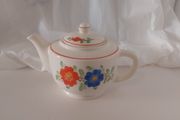 Lovely Vintage Hand-Painted Teapot Made by Terra Turn - Teplitz: TTT, Czechoslovakia.
