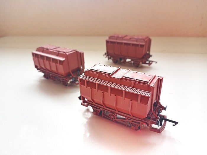 Model  Railway Magnesite Ore Wagons