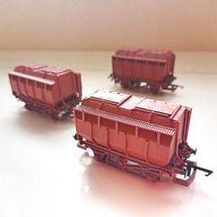 Model  Railway Magnesite Ore Wagons