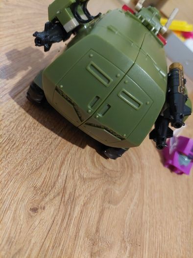 Transformer / toy / bulkhead