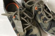 Next boy's keds