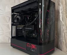 High End Gaming PC | RTX 5070 ti 16GB / Ryzen 9800x3d / DDR5