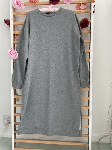 dress freequent brand size small grey sweatshirt dress with side slits