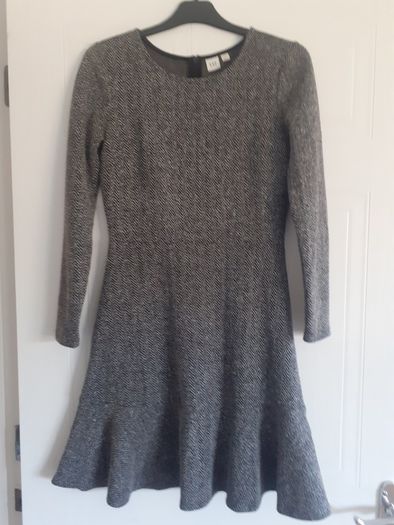 Black and white dress (GAP Size S)