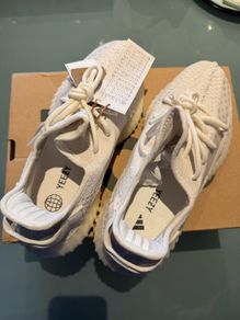 Adidas Yeezy 350 (Bone)