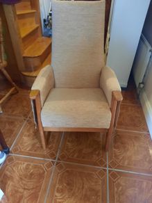 orthopaedic armchair