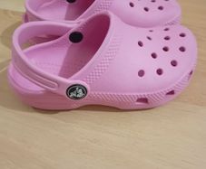 Crocs Size C9
