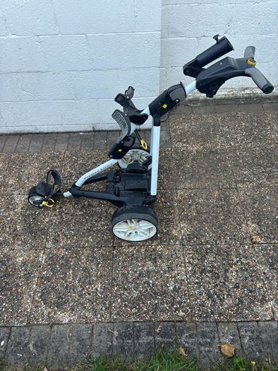 Powakaddy FW3 Electric Trolley (no battery)