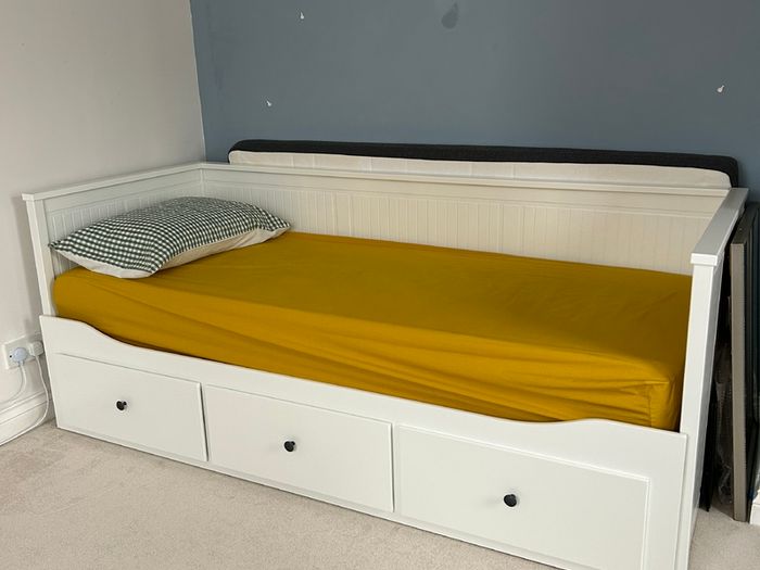 HEMNES Day-bed with 3 drawers, white