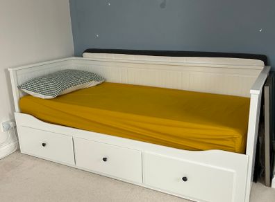 HEMNES Day-bed with 3 drawers, white