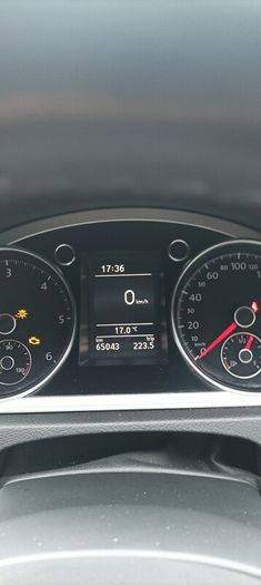 Passat b7 cluster