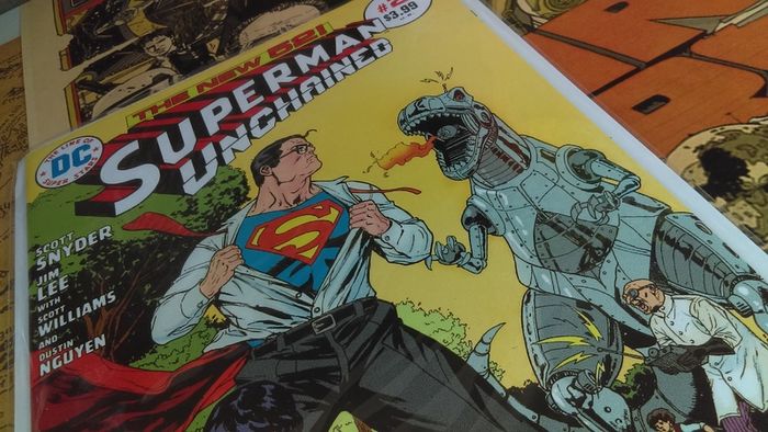 Superman Unchained #2 ! VERY RARE ! Limited 1 for 50 ! Victor Ibanez 75th Anniversary Bronze Age Variant Cover ! 2013 ! DC Comics !