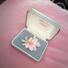 Porcelain brooch