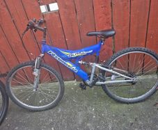 2Full suspension mountain bike