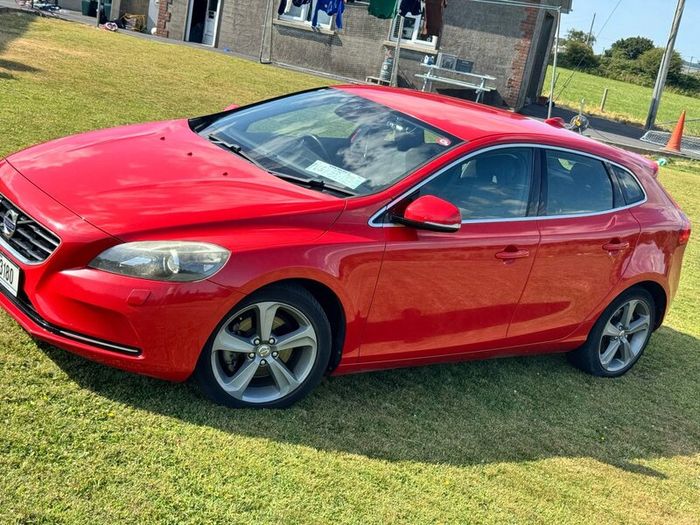 141 Volvo V40 Dba-mb4164t