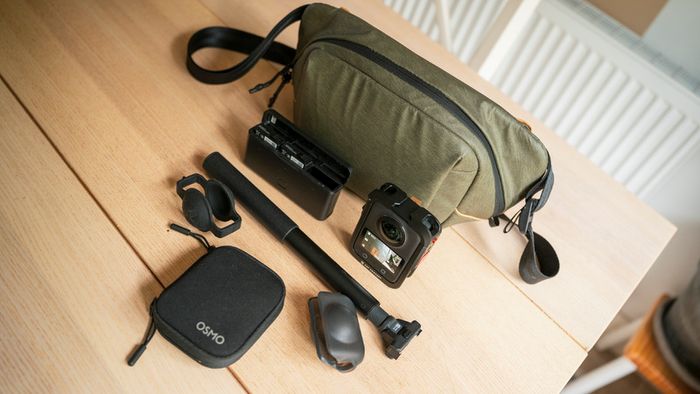 DJI Osmo 360 Adventure Combo  + Cage + PGYTECH OneGo Solo V2 4L Camera bag