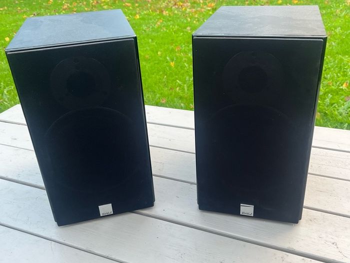 Dali Zensor 3 Bookshelf  LoudSpeakers (Black Ash)