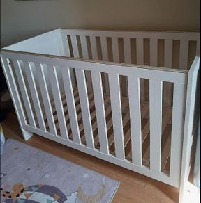 baby cot and baby monitor