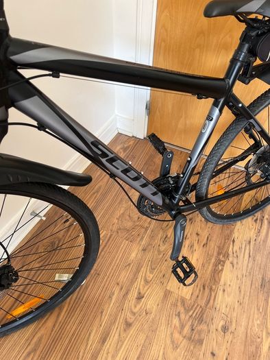 Hybrid Bike