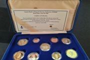 Ireland 2007 Proof Euro Coin Set  In case with Coa and outer box