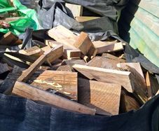 sticks/firewood - Tonne bags