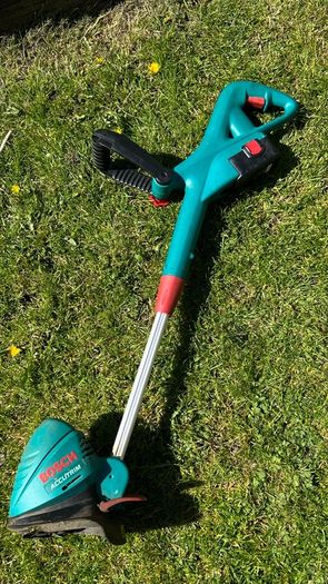 Bosch Accutrim cordless grass strimmer/trimmer