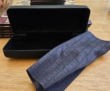 Dkny Glasses Case / Nbrand New