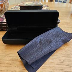 Dkny Glasses Case / Nbrand New