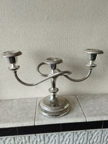 Vintage candelabrum for 3 candles.