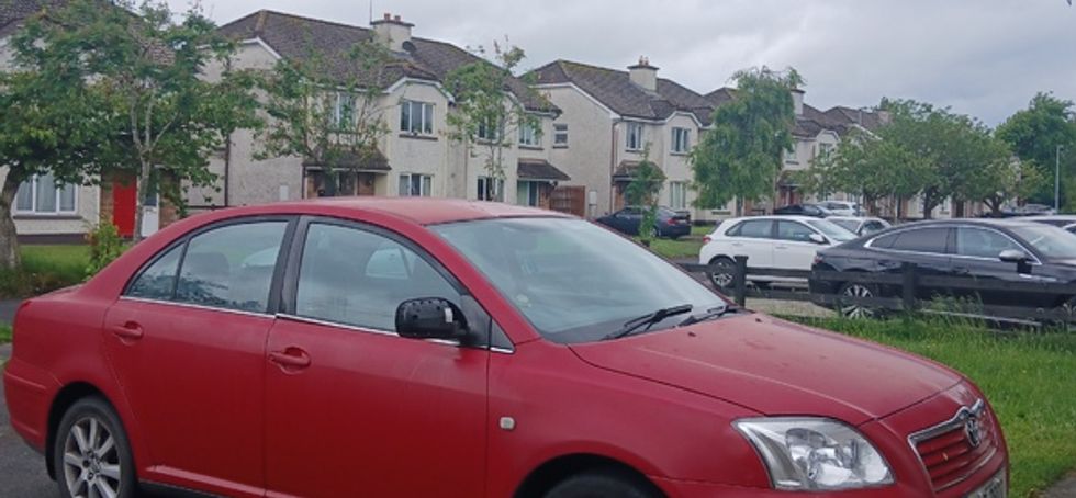 2004 Toyota Avensis