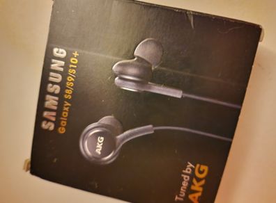 Samsung s8/9/10+ AKG earphones
