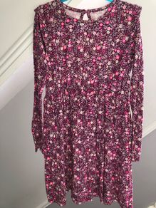 Girls dress aged 9-10