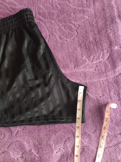 RARE  Vintage O'Neills Mourne Shadow Stripe Shorts  Black/Red