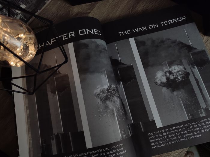 Conspiracy: History's Greatest Plots, Collusions and Cover-Ups ! Hardcover ! 2006 ! by Arcturus !