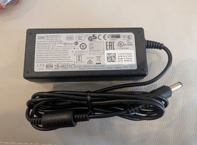 65 W Adapter