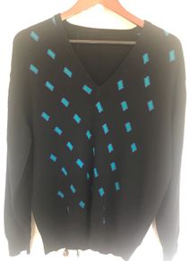 V-neck golf jumper (M) 100% pure new wool