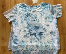 Ladies Beautiful Blouse Size L Brand New with tags