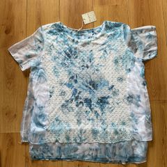 Ladies Beautiful Blouse Size L Brand New with tags