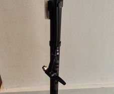 Air pump with gauge