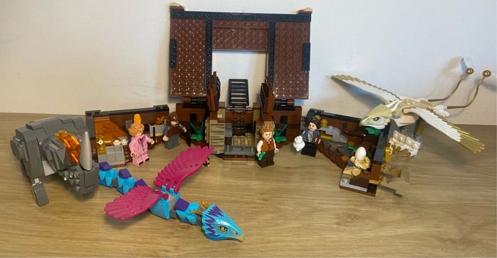 LEGO Fantastic Beasts Newt's Case of Magical Creatures