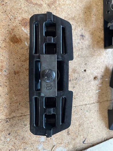 Thule roof rack footpacks & fitting kits - various
