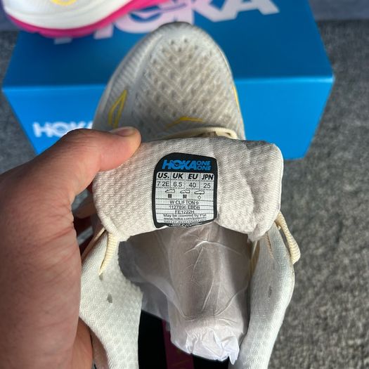 Hoka Clifton 9