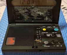 Radio Sony ICF-C1000 - Sony Corporation; Tokyo, 1994, perfect working condition.